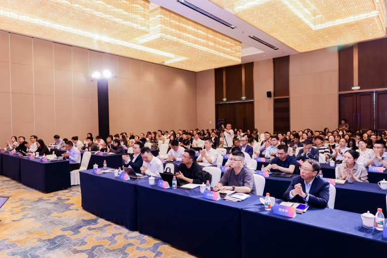 AI+管理 成就不凡——金蝶云·星空数智化转型大会南通站成功举办